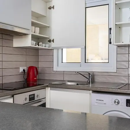 Levante - 2-br & Terrace In Appartement